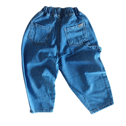Blauwe balloon kinderjeans met wijde pijpen en ronde fit