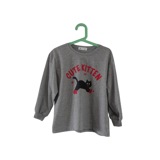 Grijze kinderlongsleeve met kattenprint